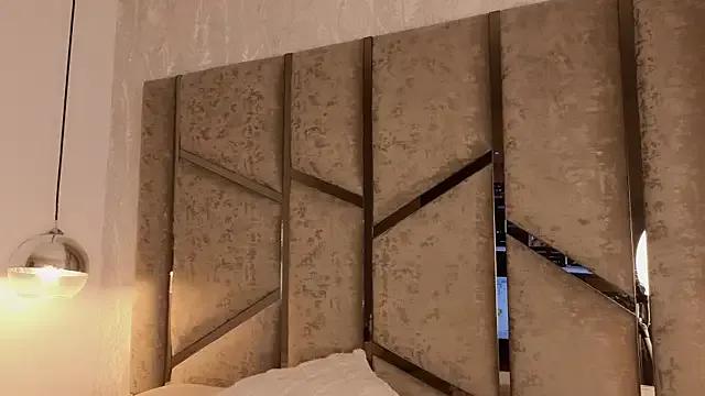 scarlethlux on StripChat