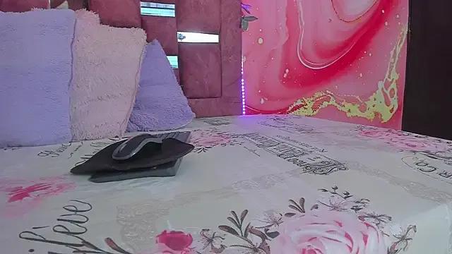 scarlett__evans_ on StripChat