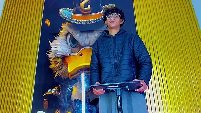 Sex_Boy_33_ on StripChat