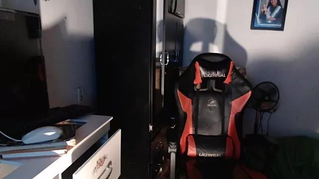 sexyjustin202 on StripChat