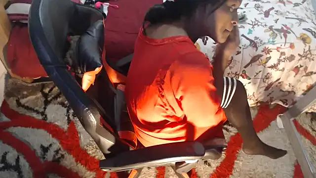 sexyjustin202 on StripChat