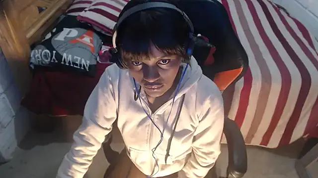 sexyjustin202 on StripChat