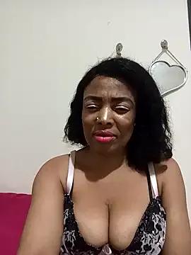 SEXYMOANSXX on StripChat