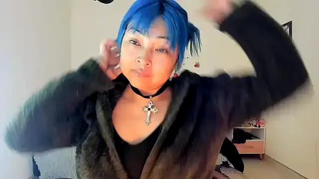 Shaddycute_ on StripChat