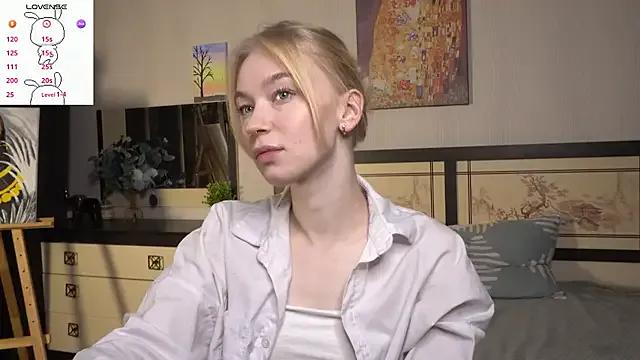 ShanelTunon on StripChat