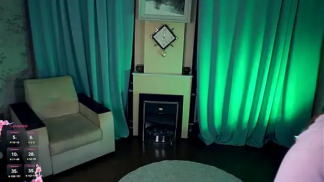 ShariTietge on StripChat