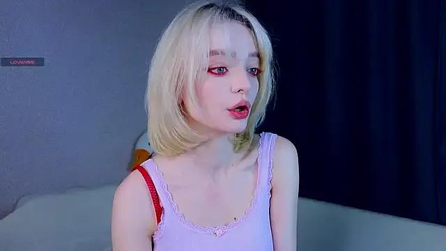 ShizukaBlanche on StripChat