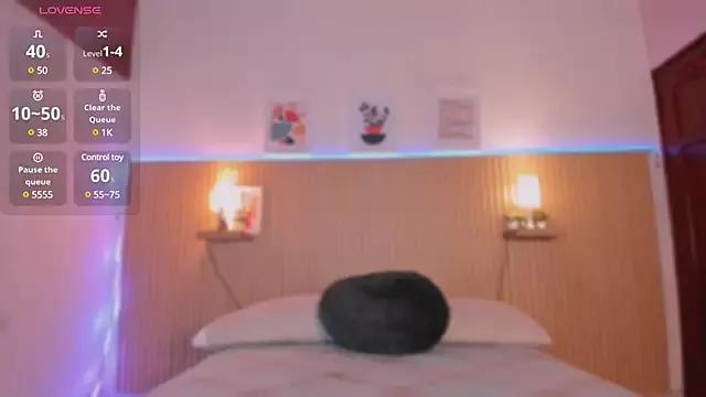 Sirenita_petitexoxo on StripChat