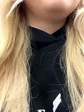 Sky_Cutie on StripChat