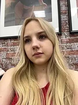 Sky_Cutie on StripChat