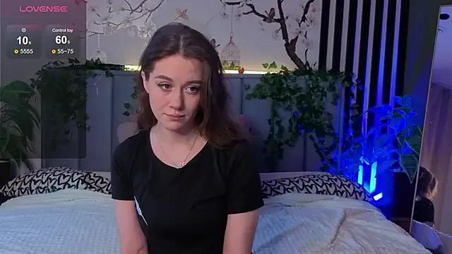 SkyHelen on StripChat