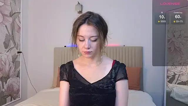 SkyHelen on StripChat