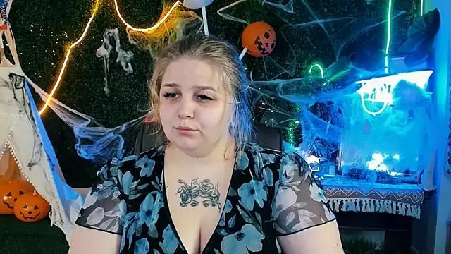 SladaDell on StripChat