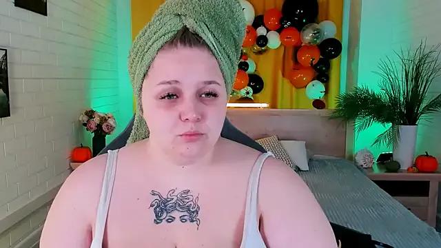 SladaDell on StripChat