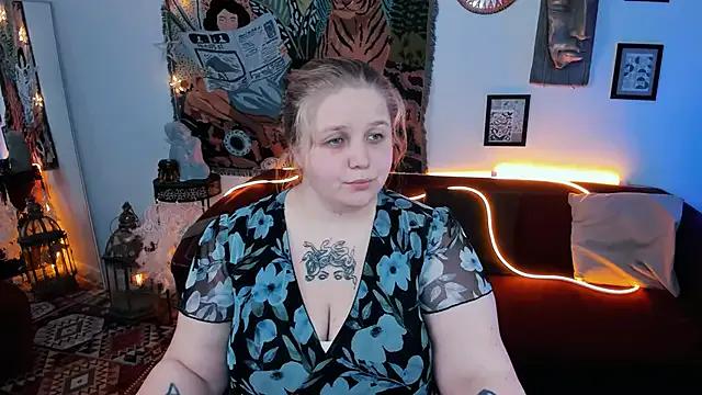 SladaDell on StripChat