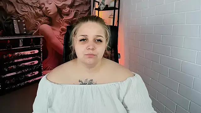 SladaDell on StripChat