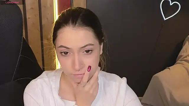 slow_flower on StripChat