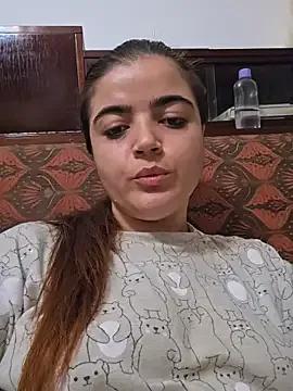 Slutty_milf_bitch on StripChat