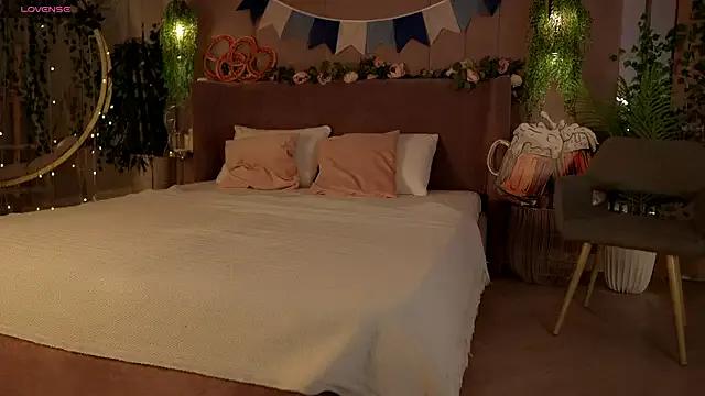 Smiley_Mia on StripChat