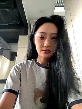 so-linger on StripChat