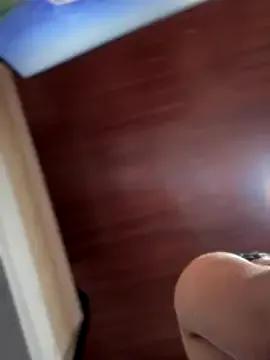 Sofia_Collins- on StripChat