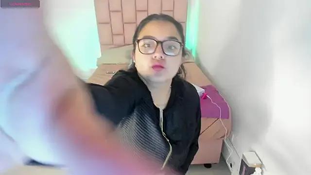 SofiDoll_cg on StripChat