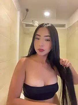 SOPHIACANDY19_ on StripChat