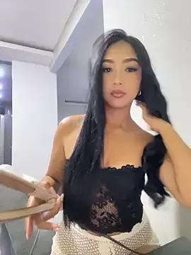 SOPHIACANDY19_ on StripChat