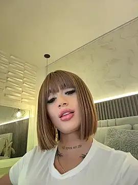 SOPHICARTERS — Show boobs