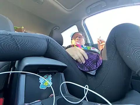 SquirtlegirlygirlmM on StripChat