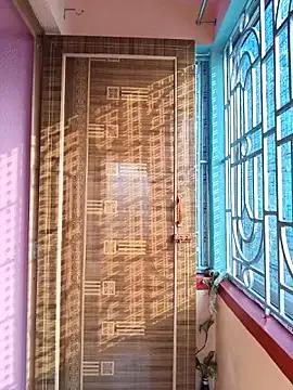 Starling_Zara on StripChat