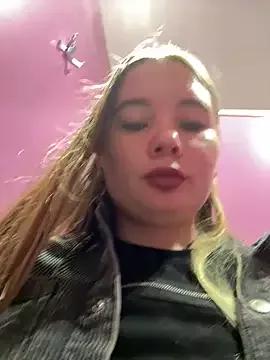 StephanieMur on StripChat