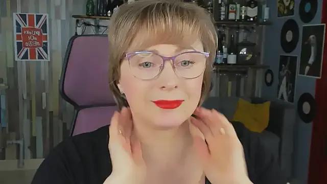 sugar_vivien on StripChat