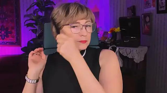 sugar_vivien on StripChat