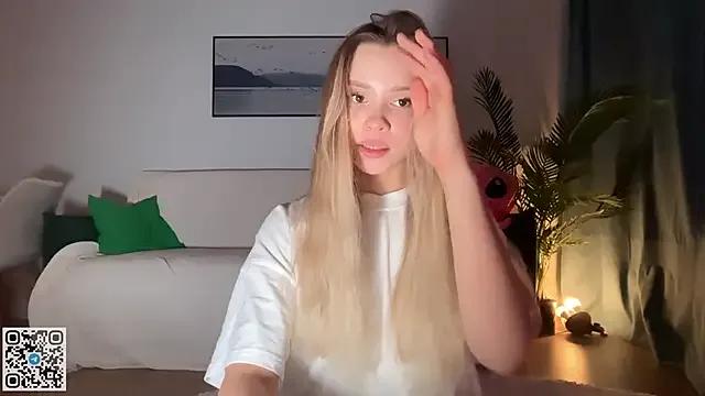 sunsally on StripChat