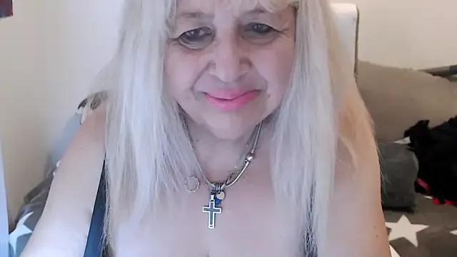 SusiLifeXXX on StripChat