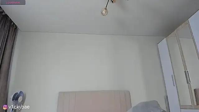 sweety_vikky on StripChat