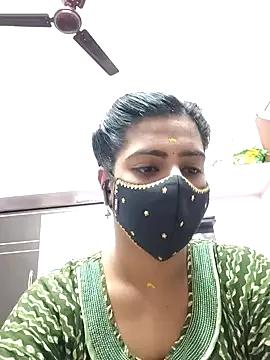 Tamil-Meenu12 on StripChat