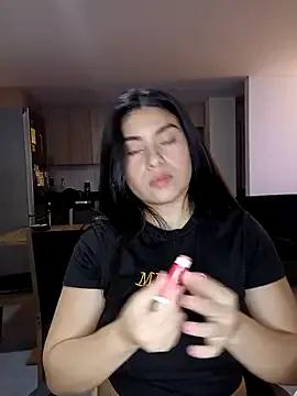 tara20_ on StripChat