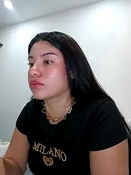 tara20_ on StripChat