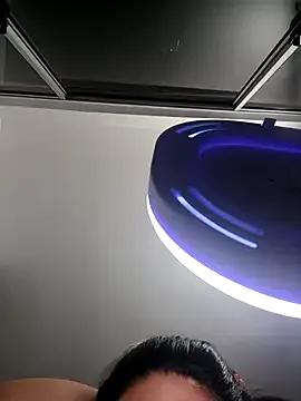 tara20_ on StripChat