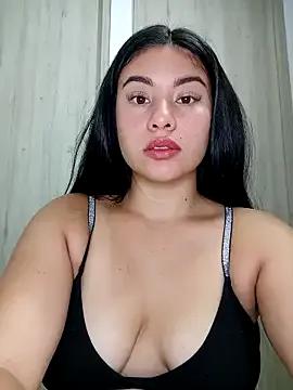 tara20_ on StripChat