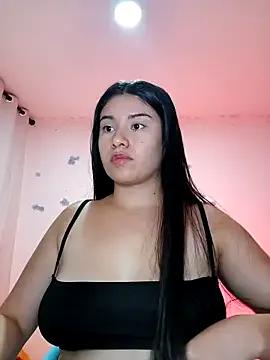 tara20_ on StripChat