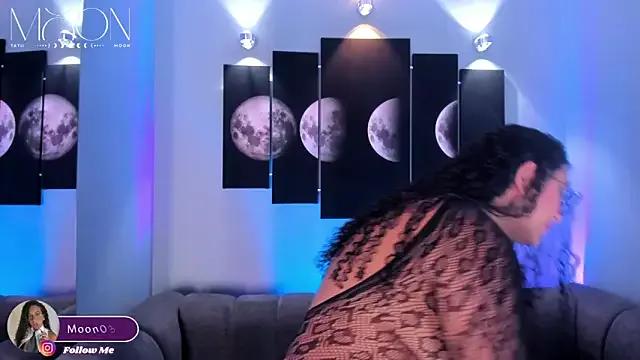 tatii_moon on StripChat