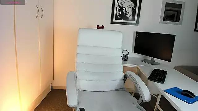 TattoedLexi_ on StripChat