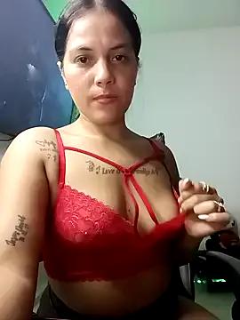 tattyHot95 on StripChat