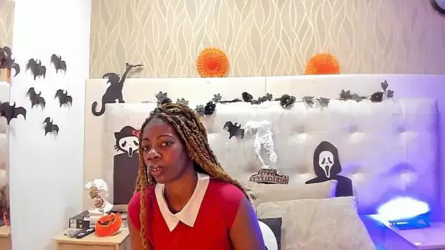 ThaliaWest on StripChat