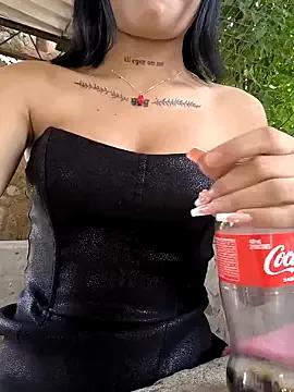 the_titis_outdoors on StripChat