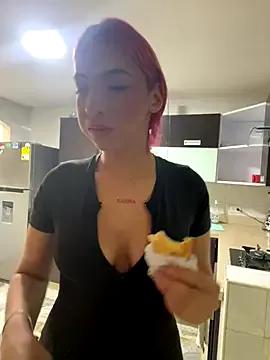 theladymonserrateshow on StripChat