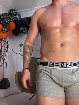 Thiago_Hill on StripChat